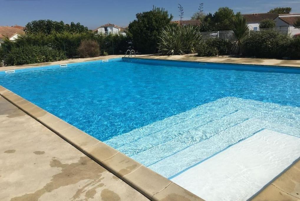 Maison De Vacances En Bord De Mer, Avec Piscine La Faute-sur-Mer Dış mekan fotoğraf